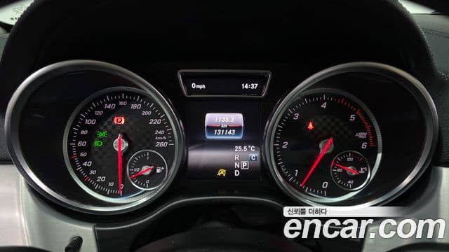 Mercedes-Benz GLE-Class 2018 — ფოტო 8/20