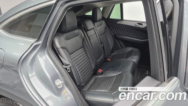 Mercedes-Benz GLE-Class 2018 — ფოტო 11/20