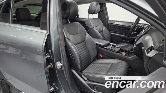 Mercedes-Benz GLE-Class 2018 — ფოტო 12/20