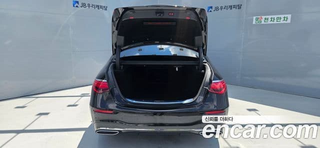 Mercedes-Benz S-Class 2021 — Photo 13/16
