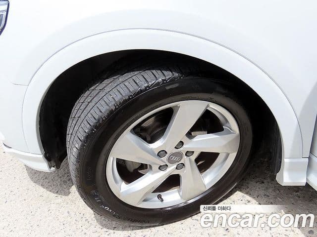 Audi Q3 2020 — Photo 7/20