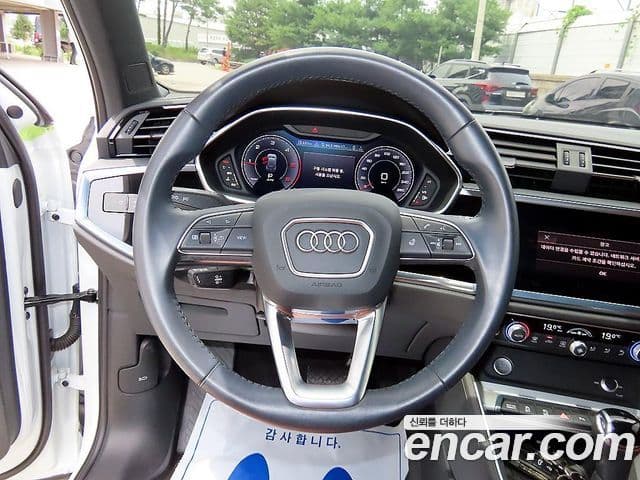 Audi Q3 2020 — Photo 13/20