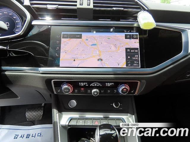 Audi Q3 2020 — Photo 15/20