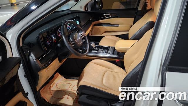 Kia Carnival 2023 — Фото 7/20
