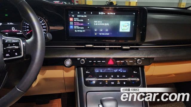 Kia Carnival 2023 — Фото 15/20