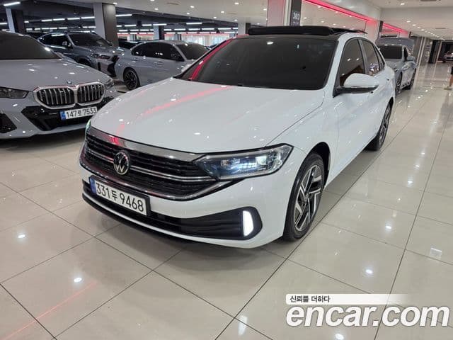 Volkswagen Jetta 2022 — ფოტო 19/19