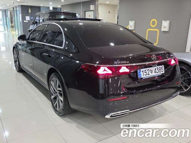 Mercedes-Benz E-Class 2025 — Şəkil 1/15
