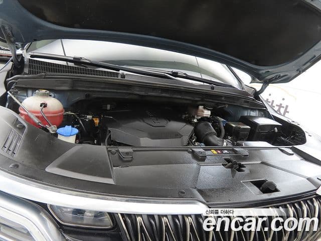 Kia Carnival 2021 — ფოტო 19/20