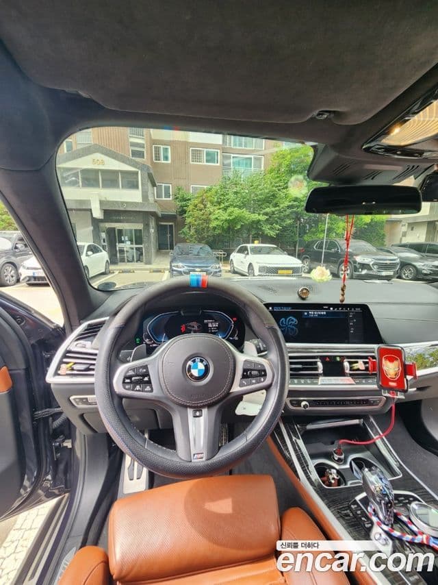 BMW X7 2021 — Photo 3/20