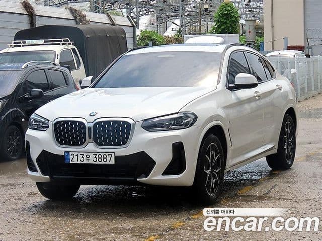 BMW X4 2024 — Фото 1/20