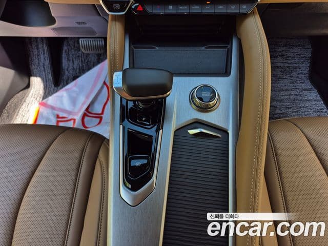 Renault Samsung Grand Koleos 2025 — ფოტო 2/20