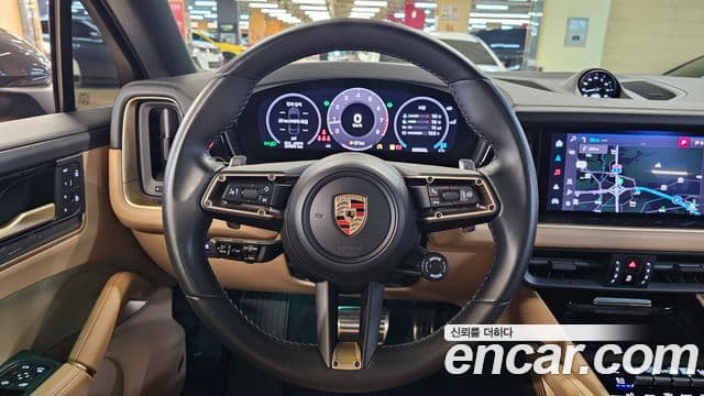 Porsche Cayenne 2023 — Фото 17/20