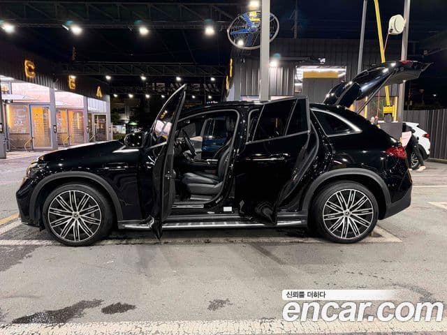 Mercedes-Benz EQE SUV 2023 — ფოტო 7/16