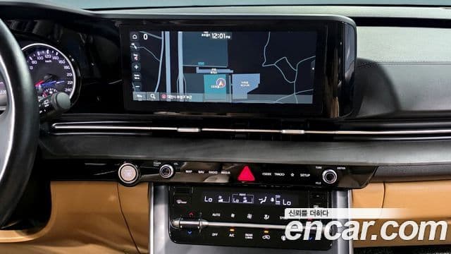 Kia Carnival 2021 — Şəkil 16/20