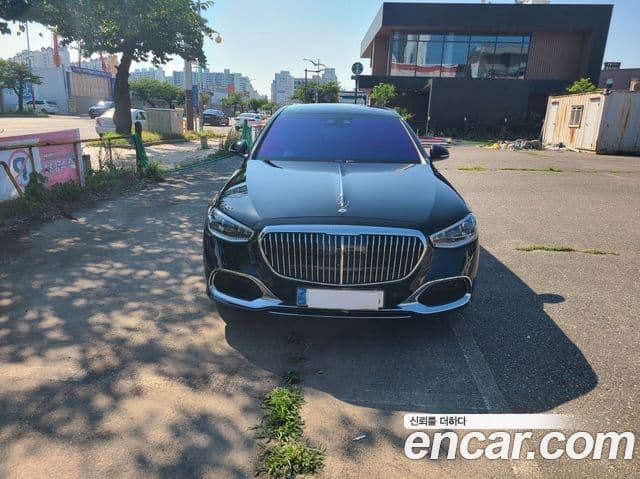 Mercedes-Benz S-Class 2021 — Photo 6/20