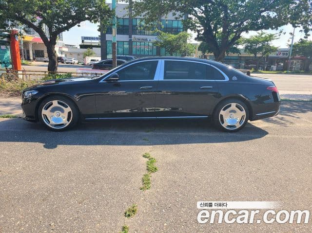Mercedes-Benz S-Class 2021 — Photo 19/20