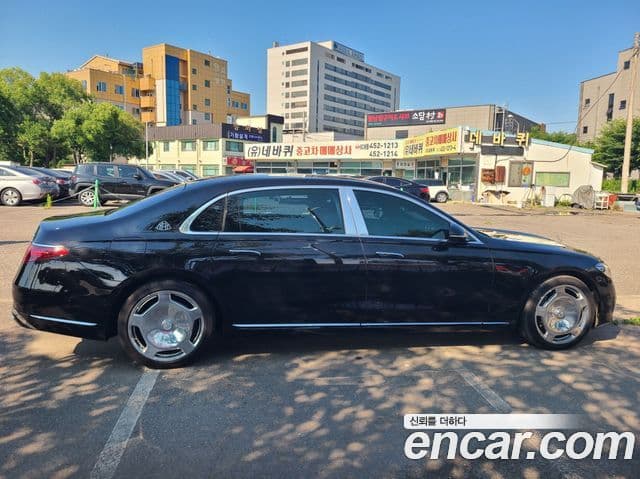 Mercedes-Benz S-Class 2021 — Photo 9/20