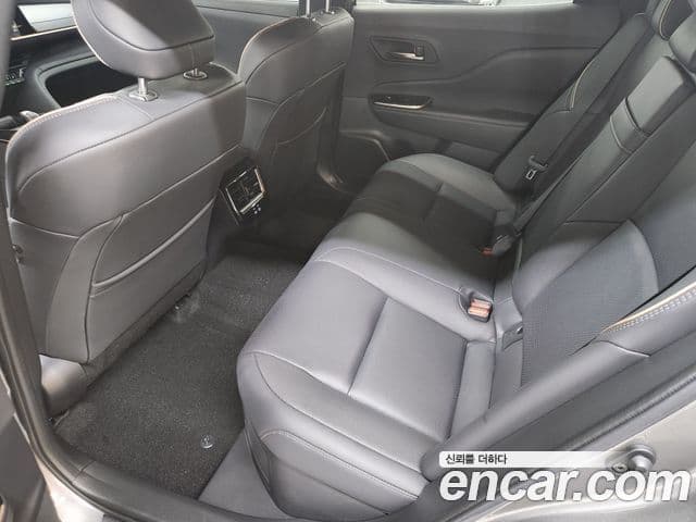 Toyota Crown Crossover 2024 — Şəkil 14/19