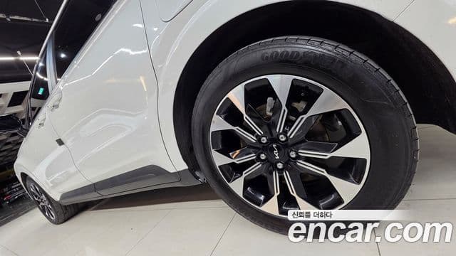 Kia Carnival 2022 — Şəkil 7/20