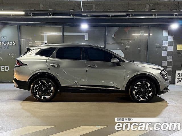 Kia Sportage 2022 — ფოტო 2/20
