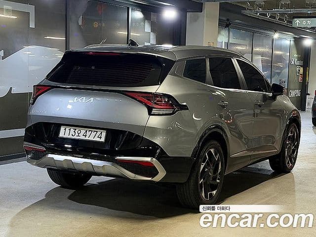 Kia Sportage 2022 — ფოტო 3/20