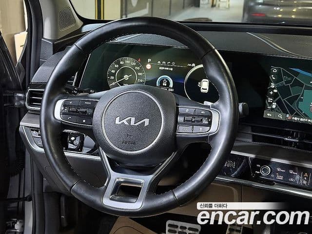 Kia Sportage 2022 — ფოტო 8/20