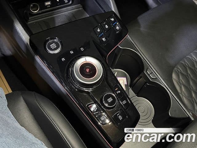 Kia Sportage 2022 — ფოტო 12/20