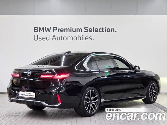 BMW 7 Series 2024 — Şəkil 1/20