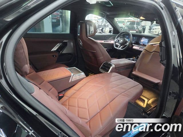 BMW 7 Series 2024 — Şəkil 14/20