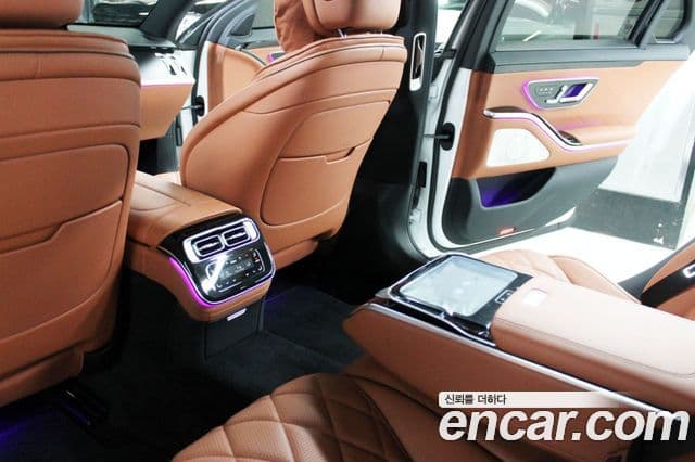 Mercedes-Benz S-Class 2025 — ფოტო 16/20