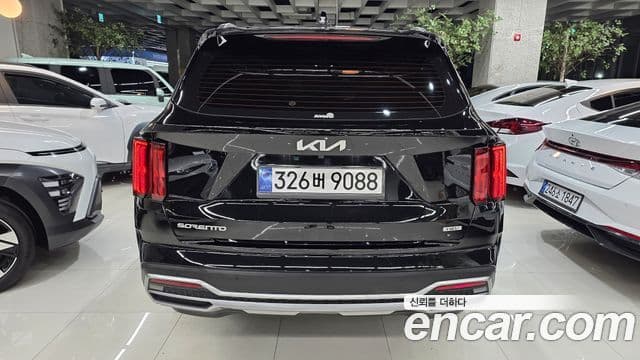 Kia Sorento 2023 — Фото 3/20