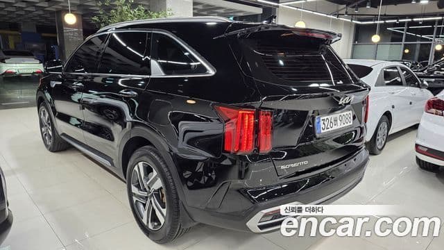 Kia Sorento 2023 — Фото 4/20