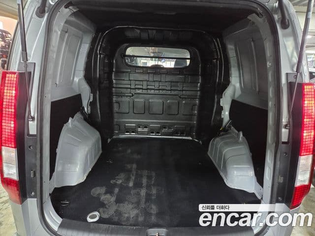 Hyundai Staria 2022 — Şəkil 2/20