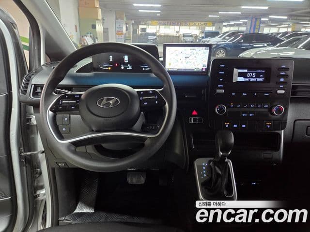 Hyundai Staria 2022 — Şəkil 10/20