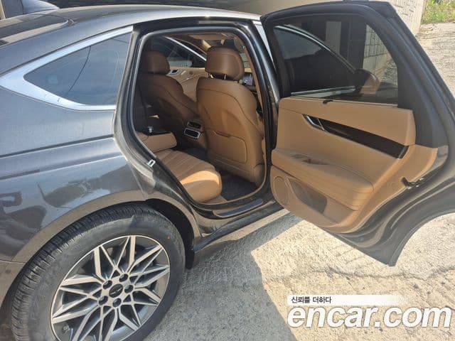 Genesis Electrified G80 2024 — ფოტო 4/17