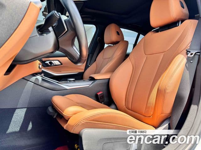 BMW 3 Series 2023 — ფოტო 13/20