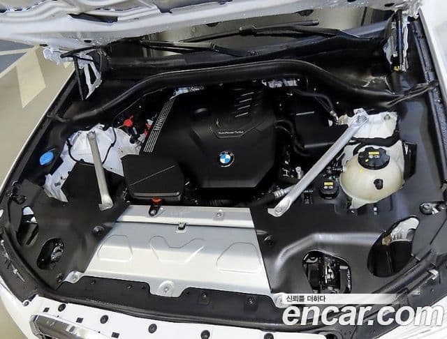 BMW X4 2021 — ფოტო 19/20