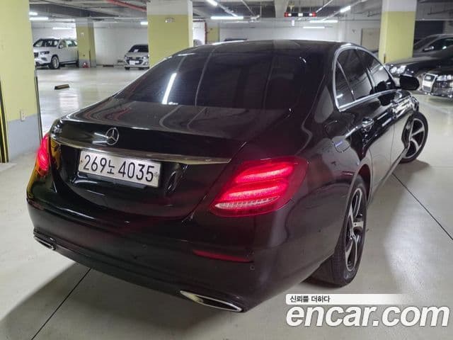 Mercedes-Benz E-Class 2020 — ფოტო 2/20