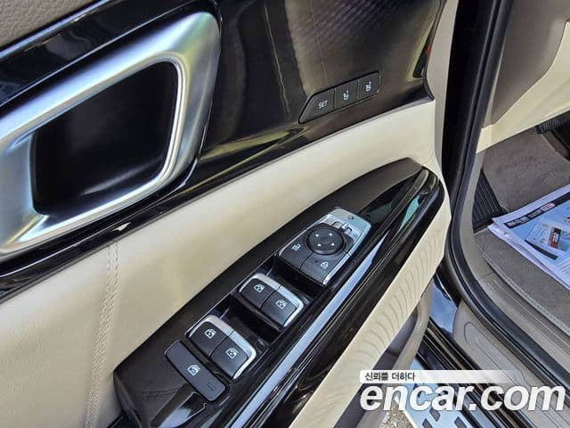 Kia Carnival 2022 — Фото 19/20