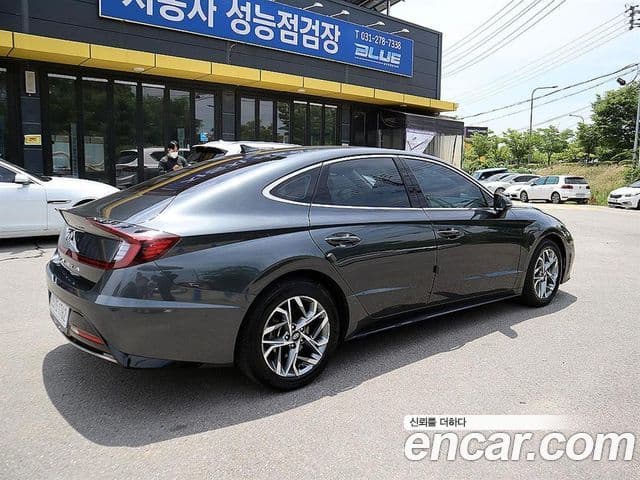 Hyundai Sonata 2022 — ფოტო 2/20