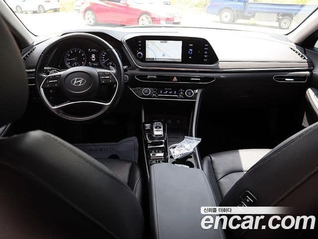 Hyundai Sonata 2022 — ფოტო 4/20