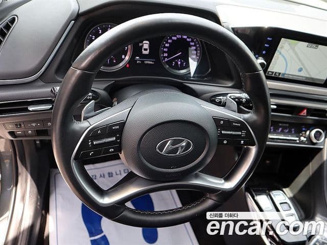 Hyundai Sonata 2022 — ფოტო 7/20