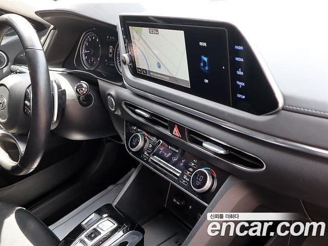 Hyundai Sonata 2022 — ფოტო 10/20
