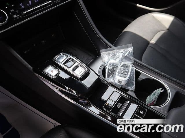 Hyundai Sonata 2022 — ფოტო 11/20
