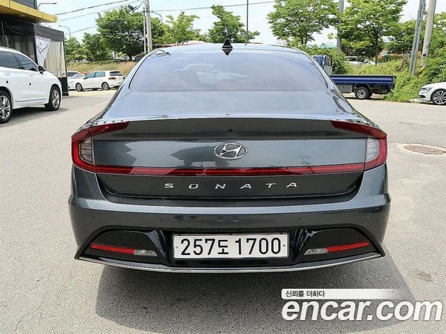 Hyundai Sonata 2022 — ფოტო 3/20