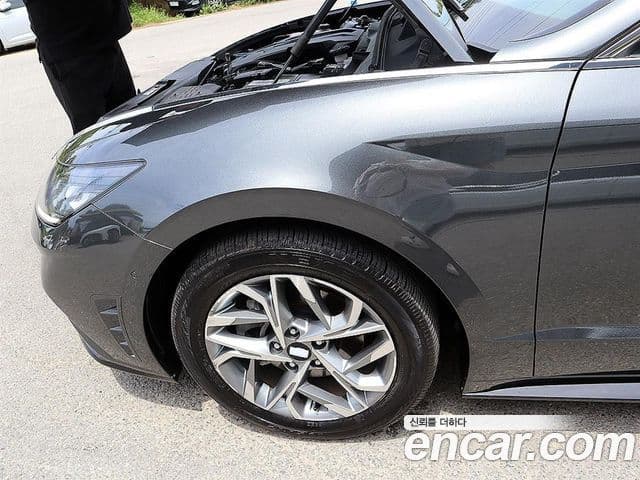Hyundai Sonata 2022 — ფოტო 18/20
