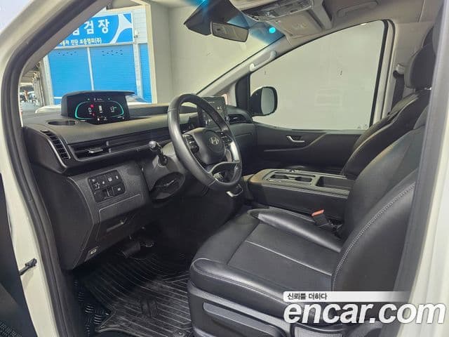 Hyundai Staria 2024 — Фото 10/20