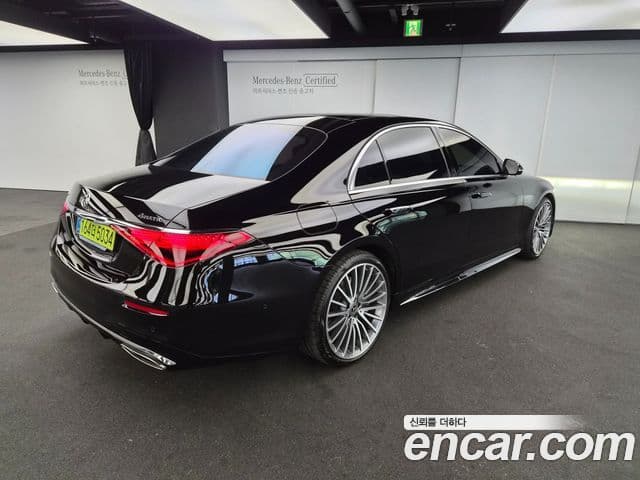 Mercedes-Benz S-Class 2025 — Фото 1/20
