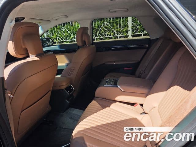 Hyundai Grandeur Hybrid 2024 — Photo 18/20