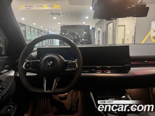 BMW 5 Series 2025 — ფოტო 10/17